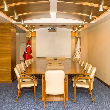 Ozgobek Ronesans Hotel De Luxe Uşak Zewnętrze zdjęcie