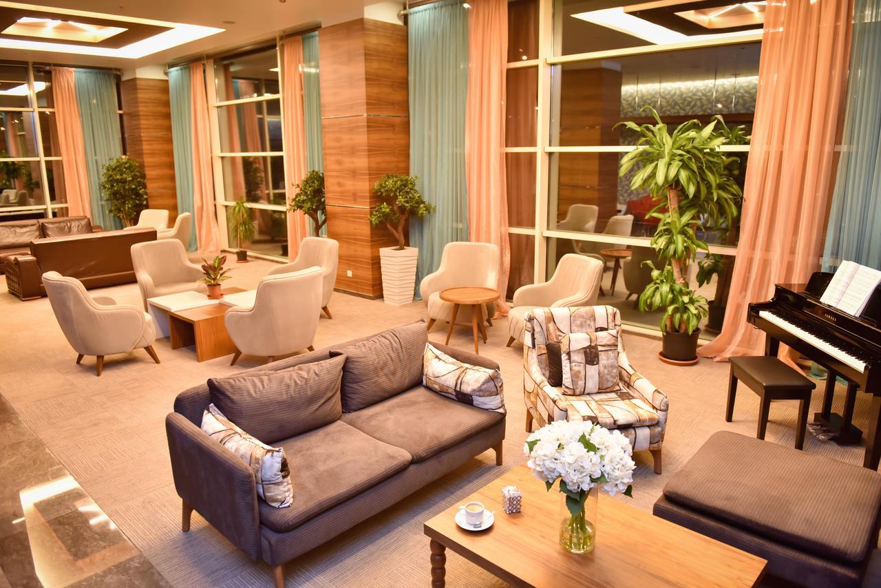 Ozgobek Ronesans Hotel De Luxe Uşak Zewnętrze zdjęcie