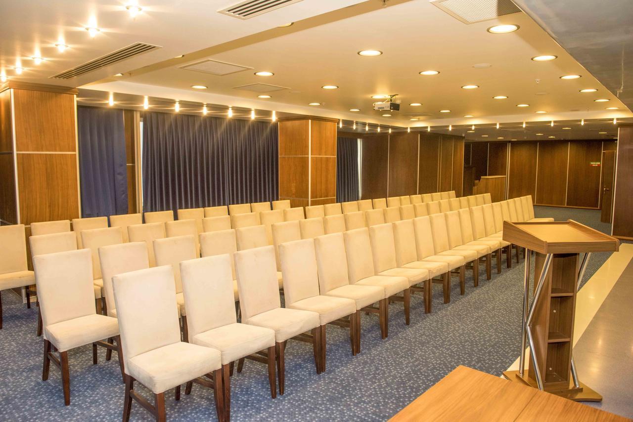 Ozgobek Ronesans Hotel De Luxe Uşak Zewnętrze zdjęcie
