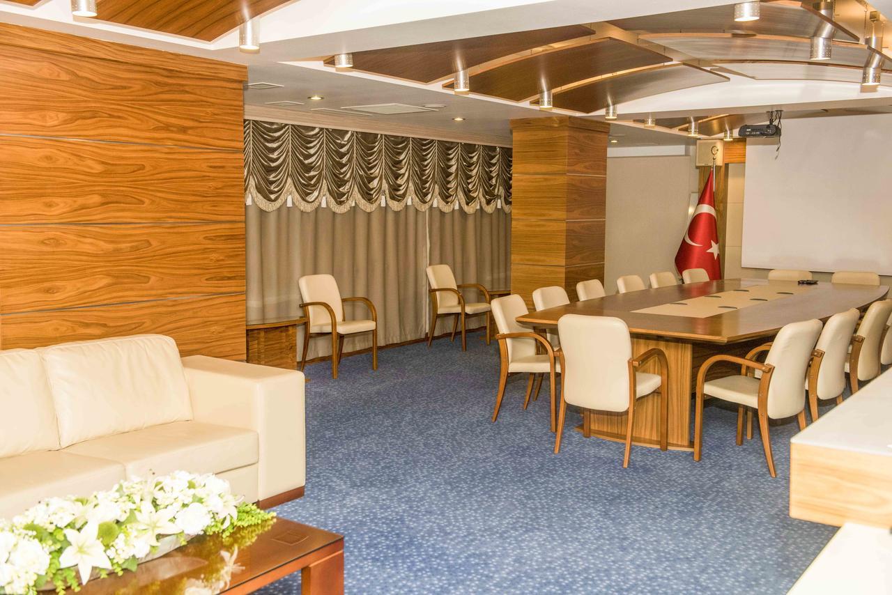 Ozgobek Ronesans Hotel De Luxe Uşak Zewnętrze zdjęcie